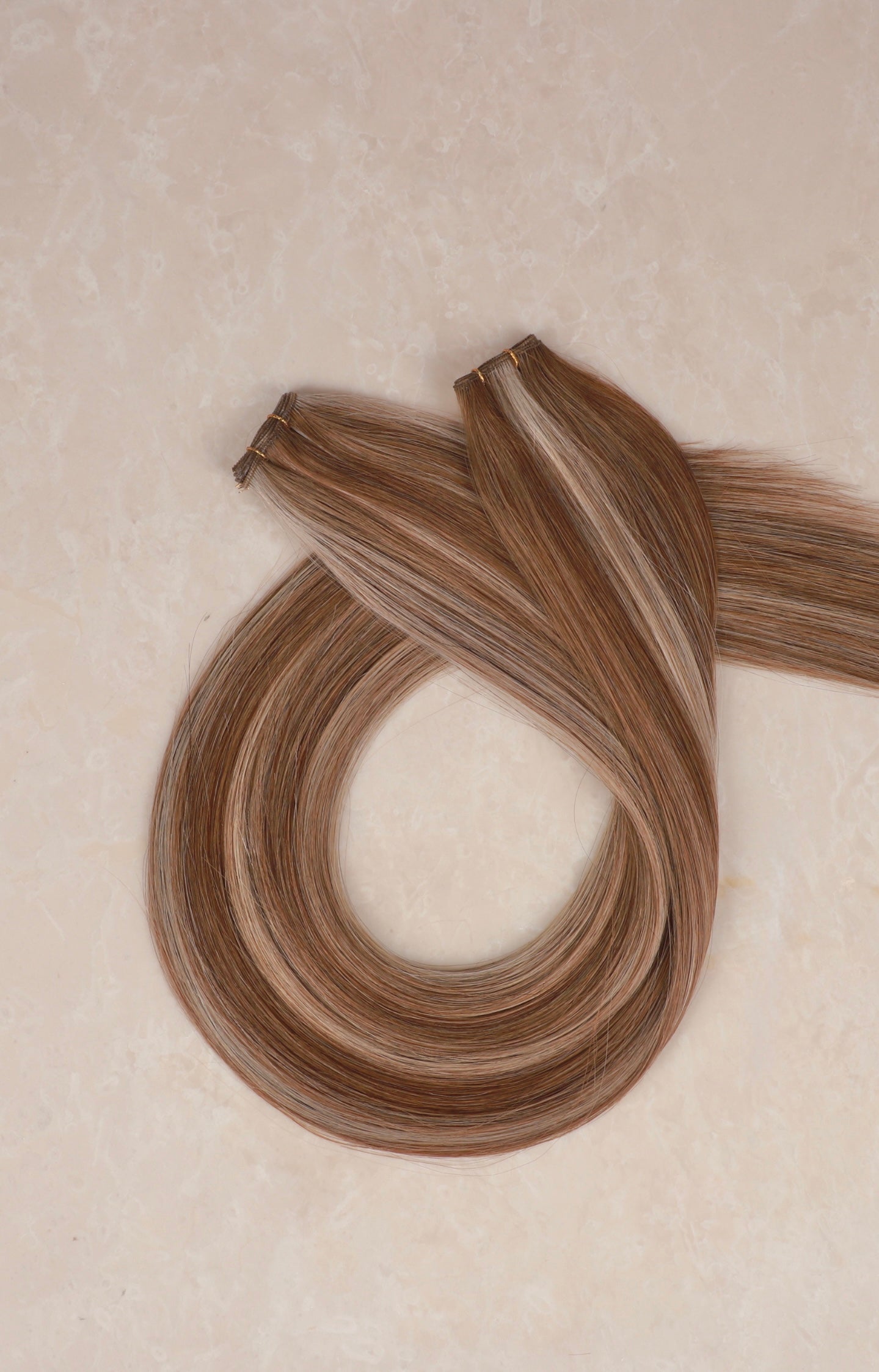 Human Hair Extensions. Highlight Bronde